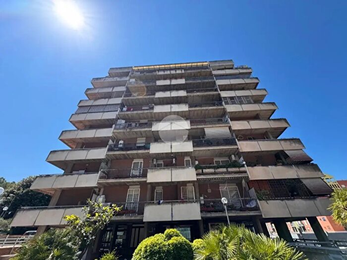 Appartamento bilocale in vendita in Via Pagoda Bianca, Roma