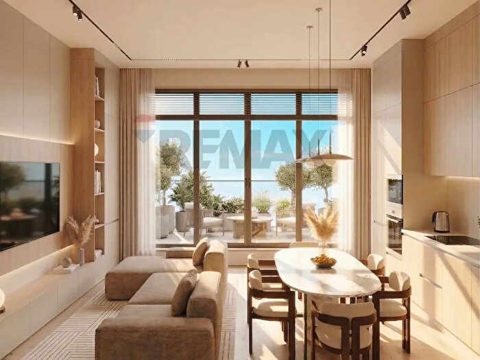 Appartamento quadrilocale in vendita in Via Luigi Veratti, Milano