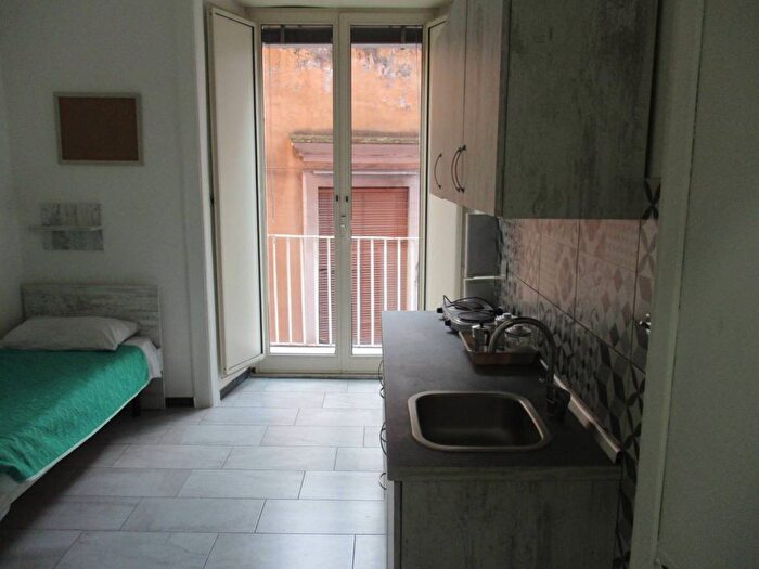 Appartamento monolocale in affitto in Sanità, Napoli