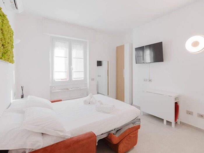 Appartamento monolocale in affitto in Via Giulio e Corrado Venini, Pasteur, Milano