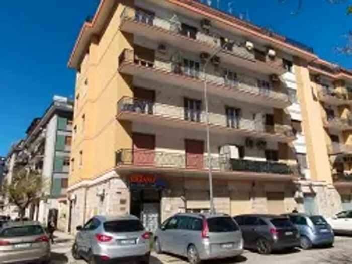 Appartamento trilocale in vendita in Via Molfetta, Foggia