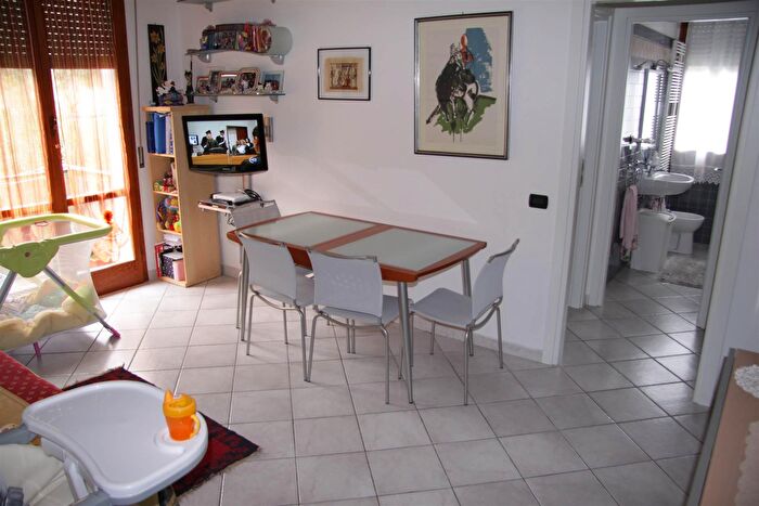 Appartamento trilocale in vendita in Lerici