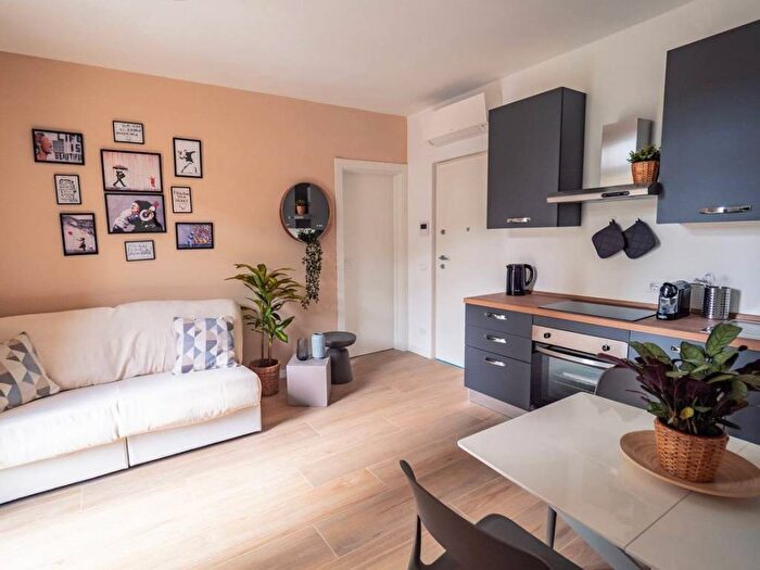 Appartamento bilocale in affitto in Via F M Accinelli, Centro, Varazze