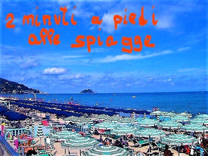 Appartamento trilocale in affitto in Via Leonardo da Vinci, Via Roma Borgo Barusso, Alassio