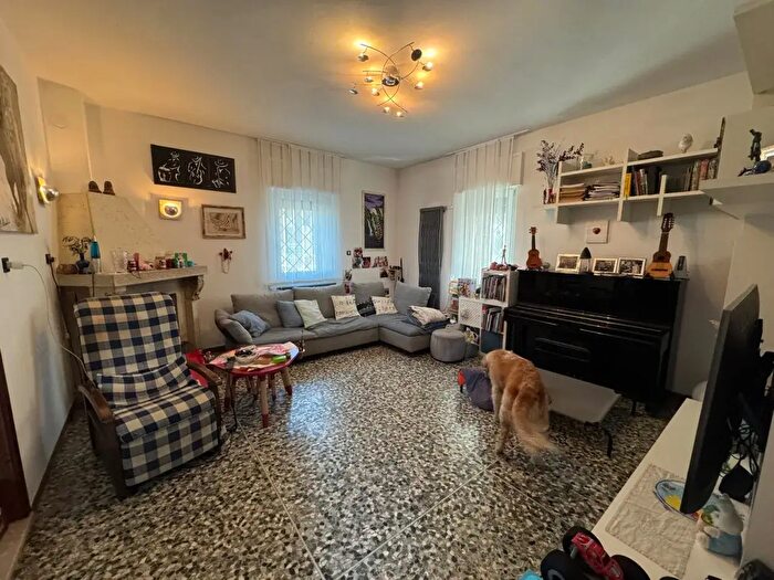 Casa quadrilocale in vendita in Via delle Rose, Sequals