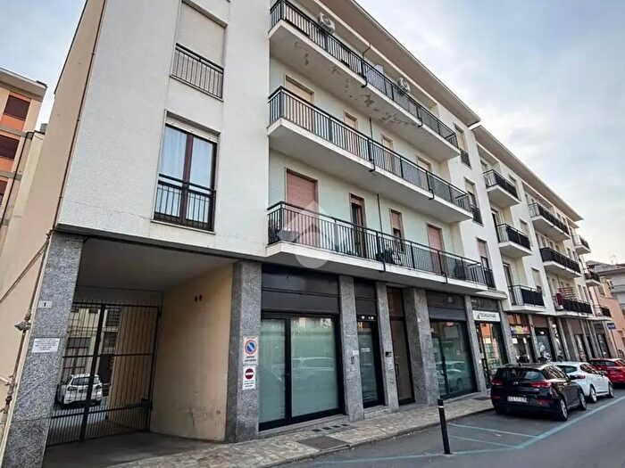 Appartamento trilocale in affitto in Via Duccio Galimberti, Alba