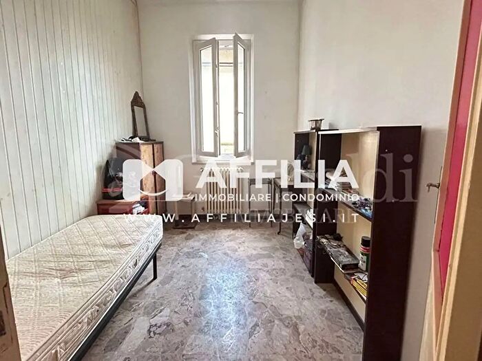 Appartamento con 5 locali in vendita in Via Trieste, Maiolati Spontini