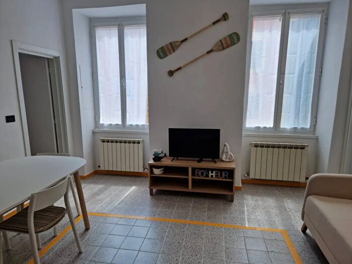 Appartamento quadrilocale in vendita in Via della Repubblica, Camogli