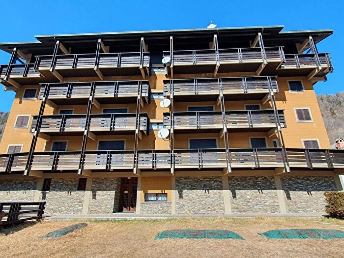 Appartamento trilocale in affitto in Corso Roma, Aprica