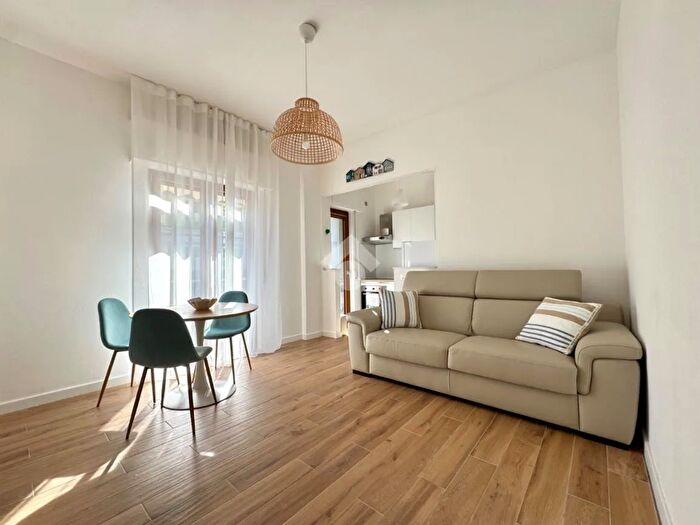 Appartamento bilocale in vendita in Via San Giovanni Battista, Alassio