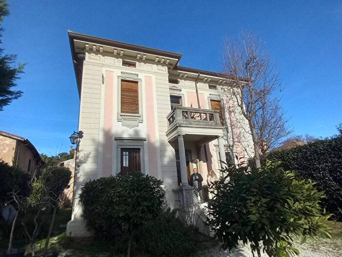 Casa con 6 locali in affitto in Centro, Castiglione delle Stiviere