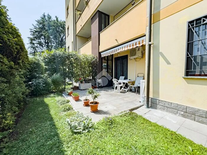 Appartamento bilocale in vendita in Via Giuseppe Piermarini, Lissone