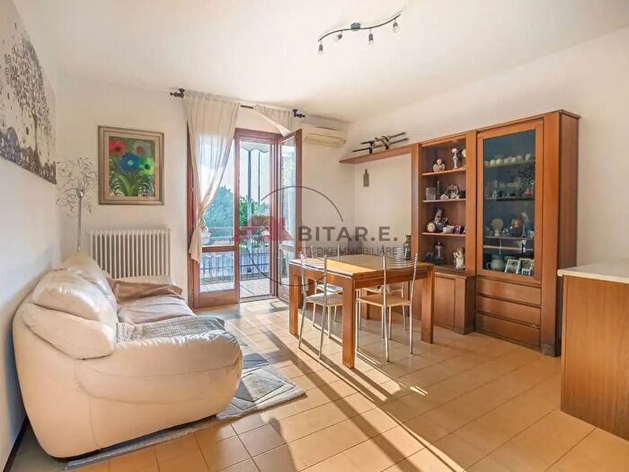 Appartamento bilocale in vendita in Via IV Novembre, Dello