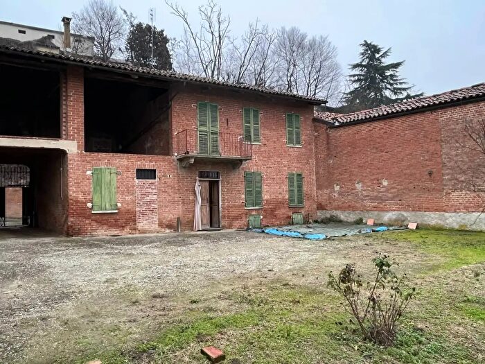 Casa con 6 locali in vendita in Via Gugliemo Marconi, Cunico