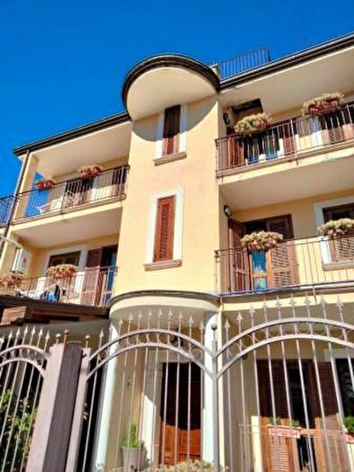 Casa con 6 locali in vendita in Via Vittorio Veneto Snc, Cervino