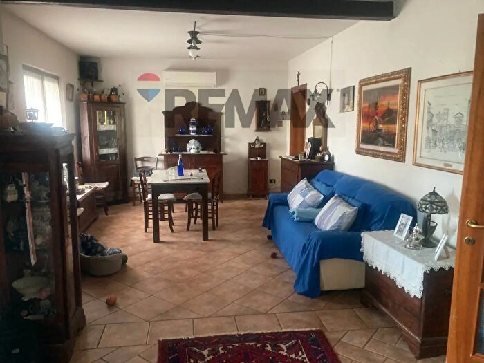 Casa con 6 locali in vendita in Via Pietro Mascagni, Isola Della Scala