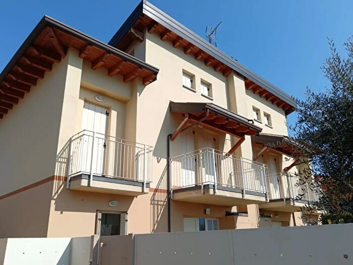 Casa bilocale in vendita in Via Matteotti, Trescore Balneario