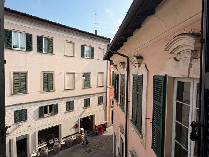 Appartamento bilocale in affitto in Via Carlo Cattaneo, Centro, Varese