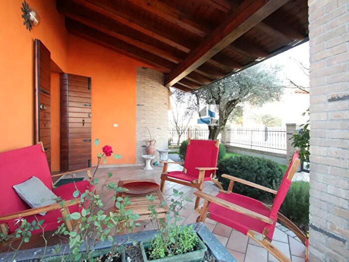 Casa con 5 locali in vendita in Via Fratella, Santa Maria Di Sala