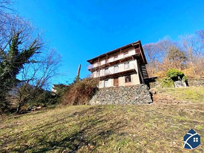 Casa quadrilocale in vendita in Pinasca