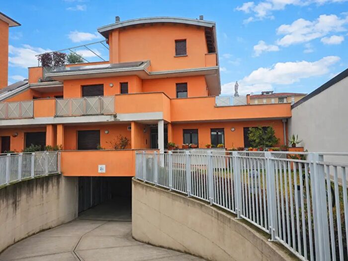 Appartamento bilocale in vendita in Via Pasubio, Abbiategrasso