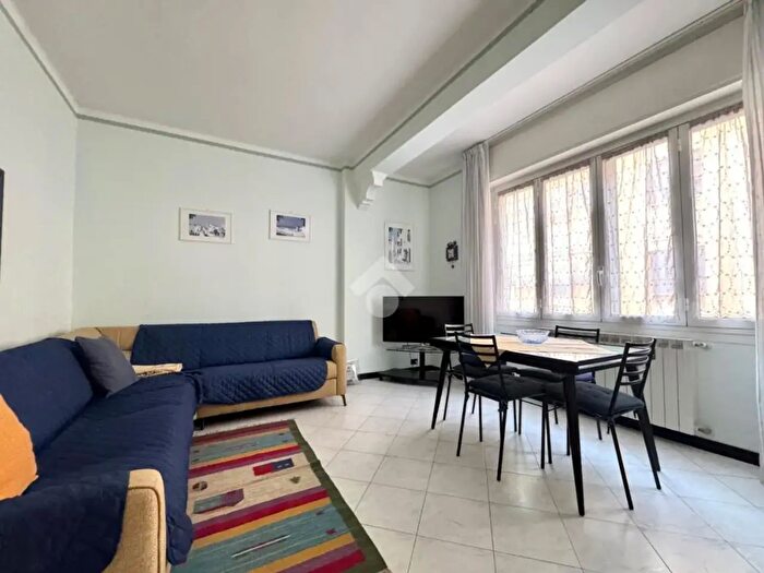 Appartamento quadrilocale in vendita in Via Paolo Ferreri, Alassio