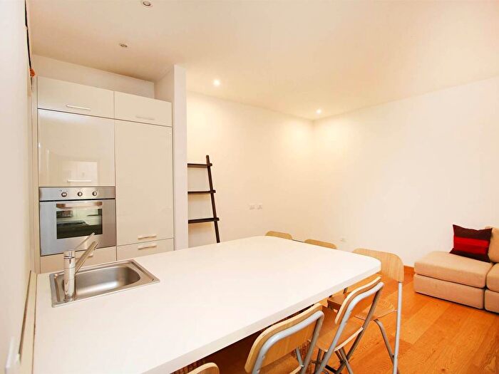 Appartamento bilocale in affitto in Corso di Porta Vigentina, Quadronno Crocetta, Milano