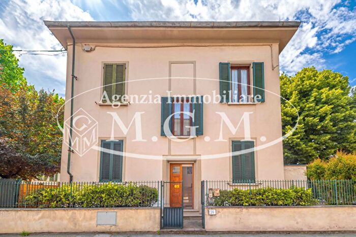 Appartamento con 5 locali in vendita in Pontedera