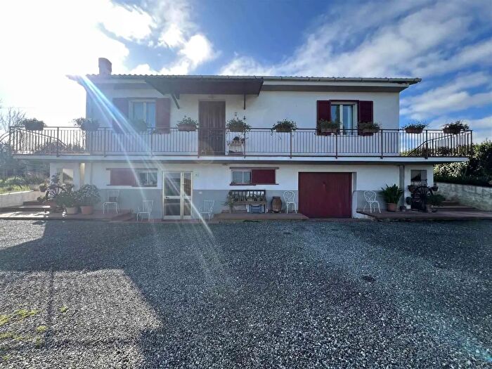 Appartamento con 5 locali in vendita in Livorno