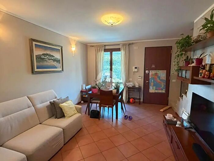 Casa quadrilocale in vendita in Via Artiglieri, Adro