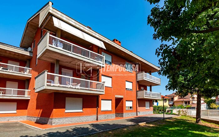 Appartamento con 5 locali in vendita in Via Silvio Davico, Fossano