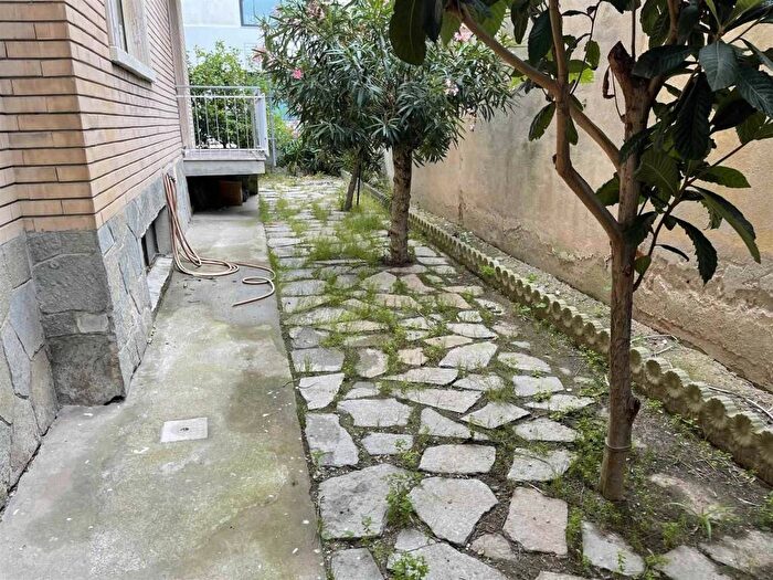 Appartamento quadrilocale in affitto in Via foce, Spotorno