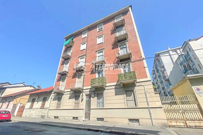 Appartamento trilocale in vendita in Via Alessandro Carroccio, Torino