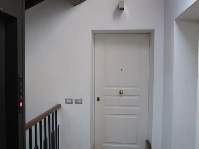 Appartamento trilocale in affitto in Strada Petrarca, Parma