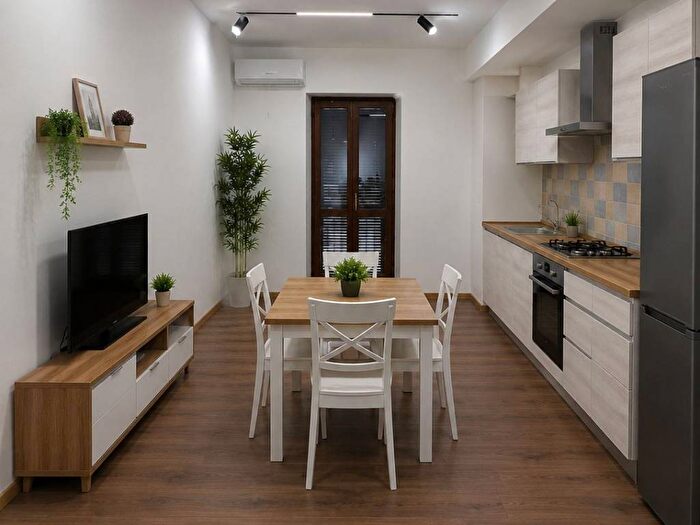 Appartamento bilocale in affitto in Via Alessandro Manzoni, Centro, Giussano