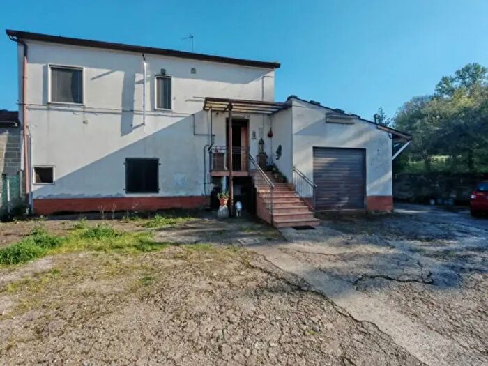 Casa con 6 locali in vendita in Via Carlo Pisacane, Benevento