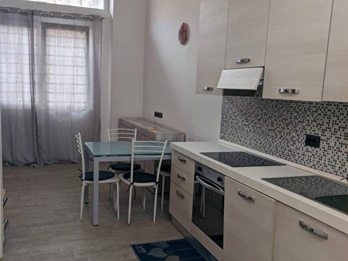 Appartamento bilocale in affitto in Via Carlo Boncompagni, Corvetto, Milano