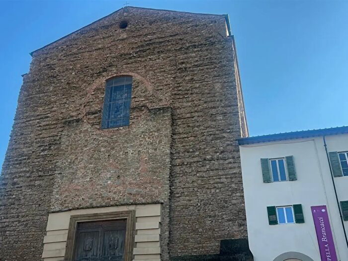 Appartamento con 5 locali in affitto in Firenze