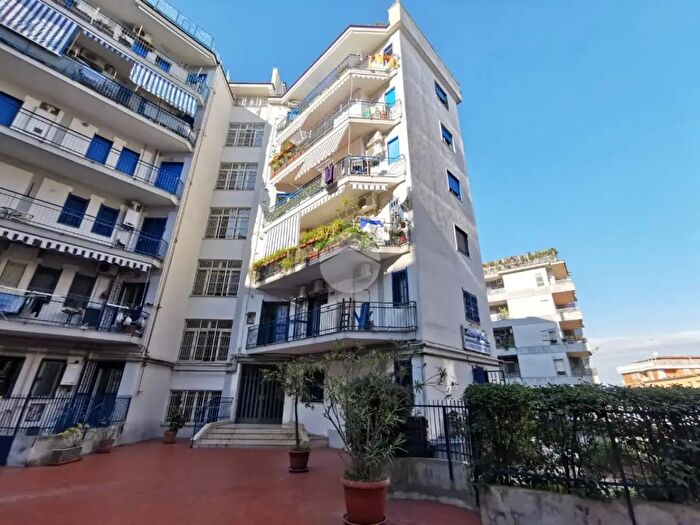 Appartamento trilocale in vendita in Traversa Michele Pietravalle, Napoli
