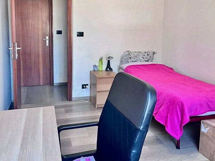Appartamento con 5 locali in affitto in Via Germoglio, Via Pomposa, Ferrara