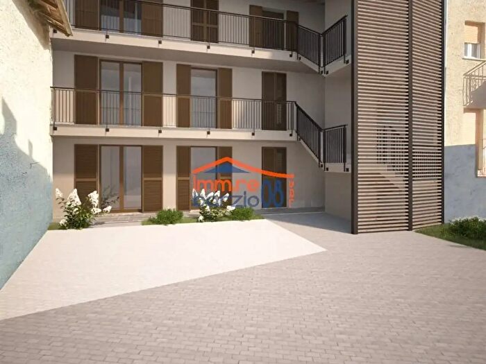 Appartamento quadrilocale in vendita in Ballabio