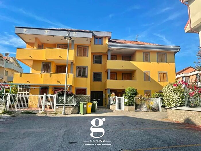 Casa bilocale in vendita in Via Acqua Marina, Casal Velino