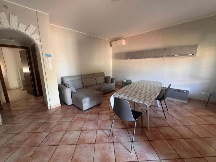 Casa trilocale in affitto in Via della Torre Alessandrina, Isola Sacra, Fiumicino