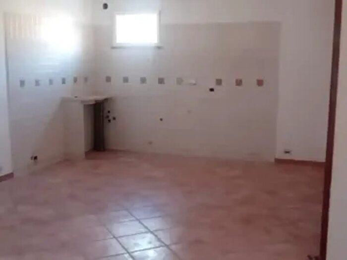 Casa trilocale in affitto in Via Stefano Breda, Roma