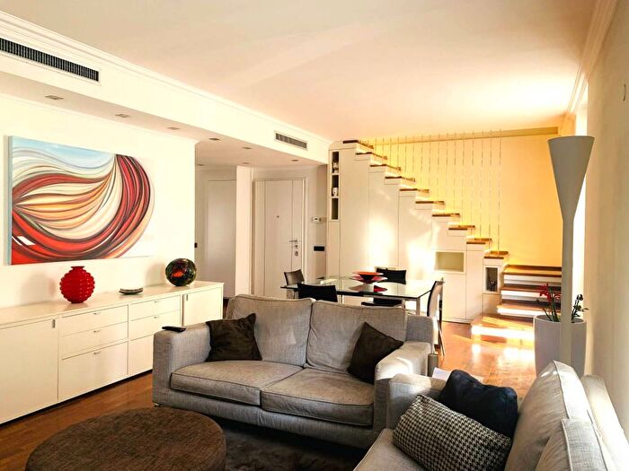 Casa quadrilocale in affitto in Via San Giovanni Bosco, Centro Storico, Monza