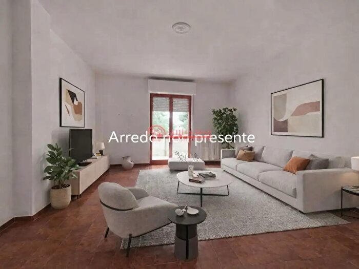 Appartamento con 5 locali in vendita in Via Enrico De Nicola, Trani