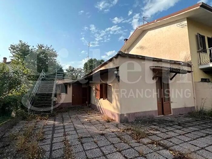 Casa trilocale in vendita in Via Cimate, Paliano