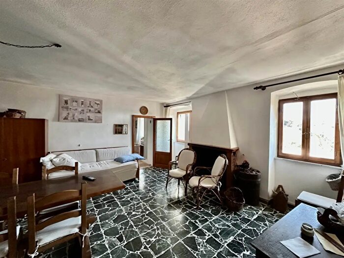 Appartamento con 5 locali in vendita in Rio