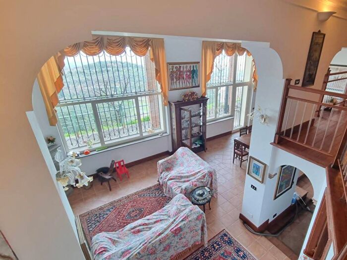 Casa con 6 locali in affitto in Viale Europa, Montecompatri, Monte Compatri