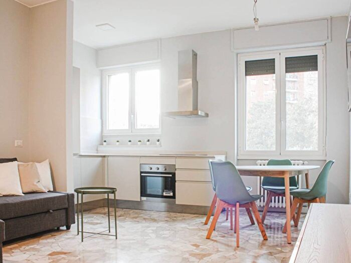 Appartamento bilocale in affitto in Via Pordenone, Udine, Milano